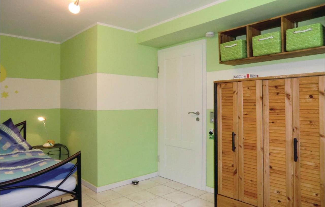 Amazing Apartment In Karlshausen With Kitchen Εξωτερικό φωτογραφία