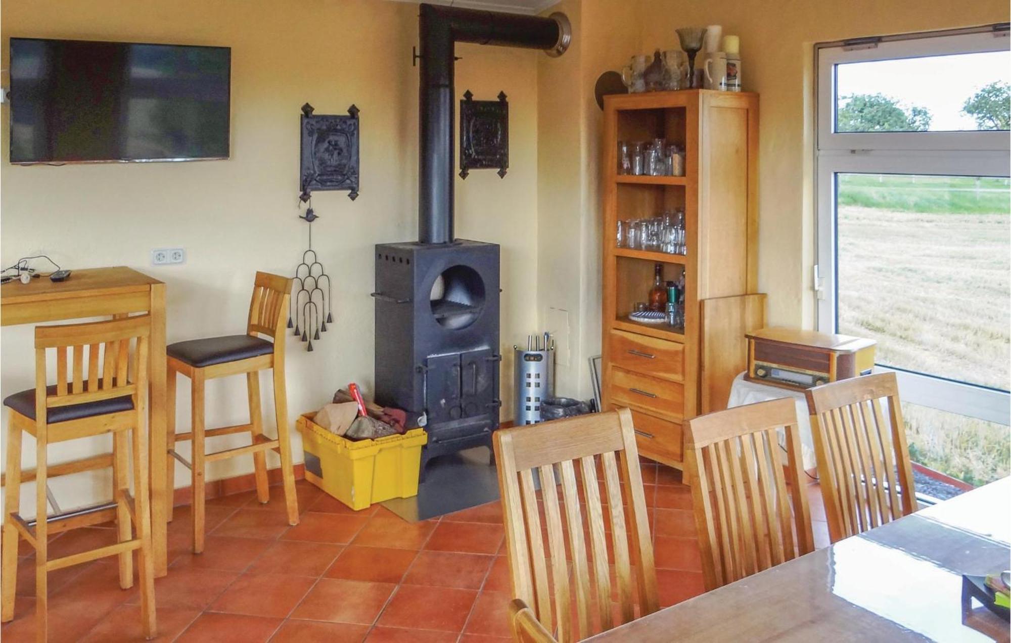 Amazing Apartment In Karlshausen With Kitchen Εξωτερικό φωτογραφία